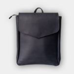 akuratnij-zhinochij-ryukzak-Neat-v-prostomu-lakonichnomu-stili-z-nevelikimi-viddilennyami-dlya-cinnih-rechej-i-aksesuariv-na-robotu-i-navchannya-magazin-plazabeg