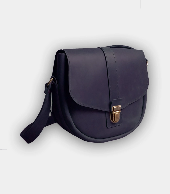 chorna-suchasna-sumka-zhinocha-premium-klasu-dlya-tvorchih-osobistostej-dizajnerske-kombo-koloriv-dlya-progulyanok-garantiya-plazabag