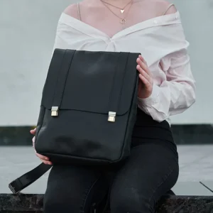 lock-modnij-ryukzak-ruchno-robiti-z-naturalnoyi-shkiri-crazy-horce-dlya-dilovih-zhinok-ta-suchasnih-cholovikiv-zamoviti-v-magazini-plazabeg-01