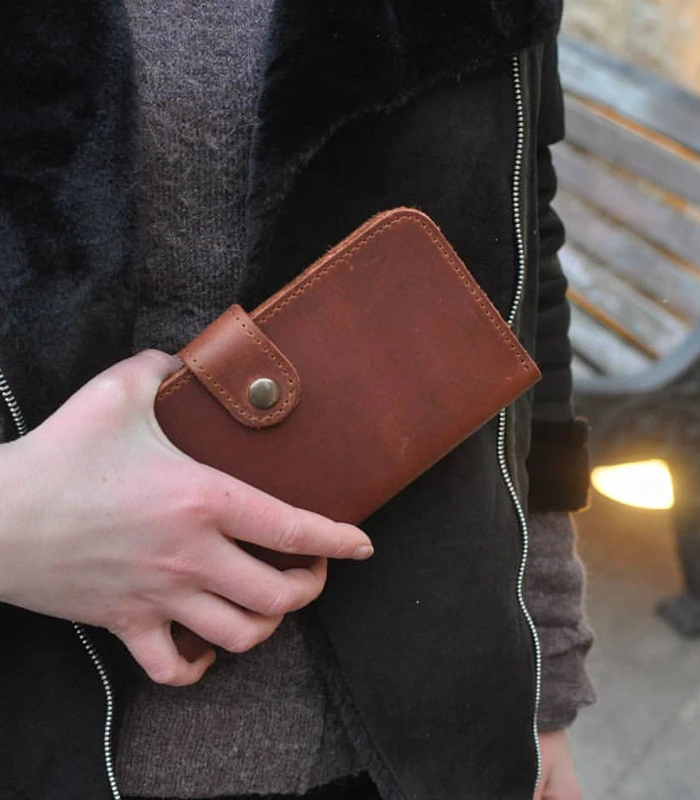 magazin-plazabag-modna-sumka-ryukzak-gamanec-kupiti-aksesuar-z-naturalnoyi-shkiri-ruchnoyi-roboti-hendmejd-avg-0023-03