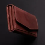 Модний гаманець для жінок в мінімалістичному стилі з класичним універсальним дизайном виготовлений хендмейд з якісної шкіри crazy horce