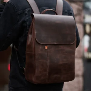 unia-modnij-ryukzak-ruchno-robiti-z-naturalnoyi-shkiri-crazy-horce-dlya-dilovih-zhinok-ta-suchasnih-cholovikiv-zamoviti-v-magazini-plazabeg-05