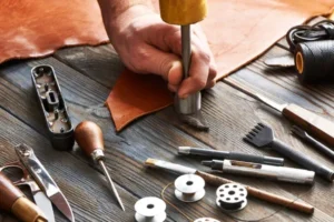 Ексклюзивне виготовлення шкіряних гаманців, рюкзаків та ремонт сумок з натуральної шкіри професіоналами з гарантією та під замовлення